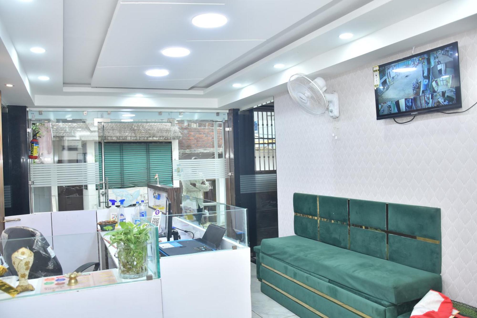 Green Leaf Ujjain Exterior foto